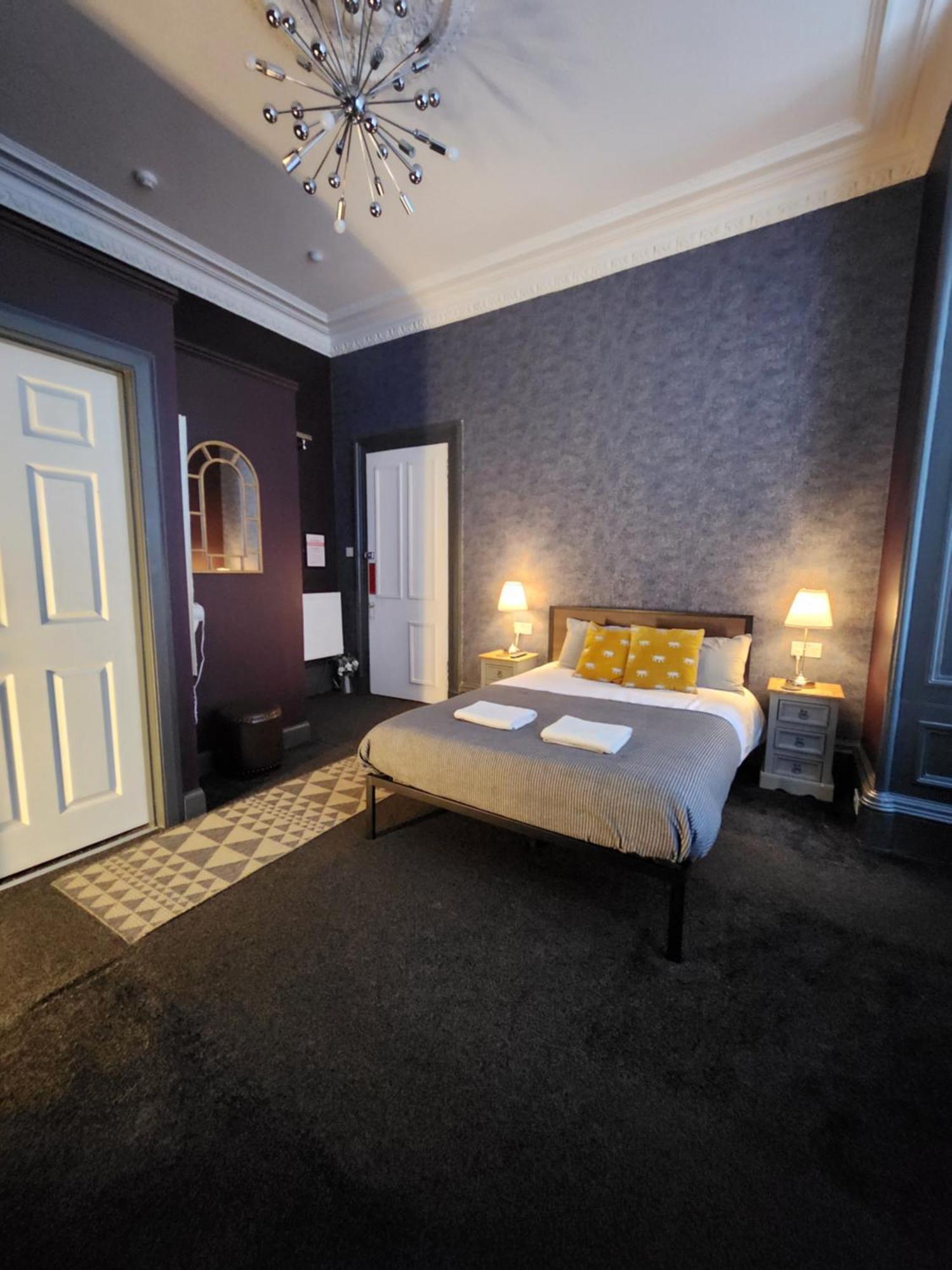Frederick Douglass - Rooms In The City เอดินบะระ ภายนอก รูปภาพ